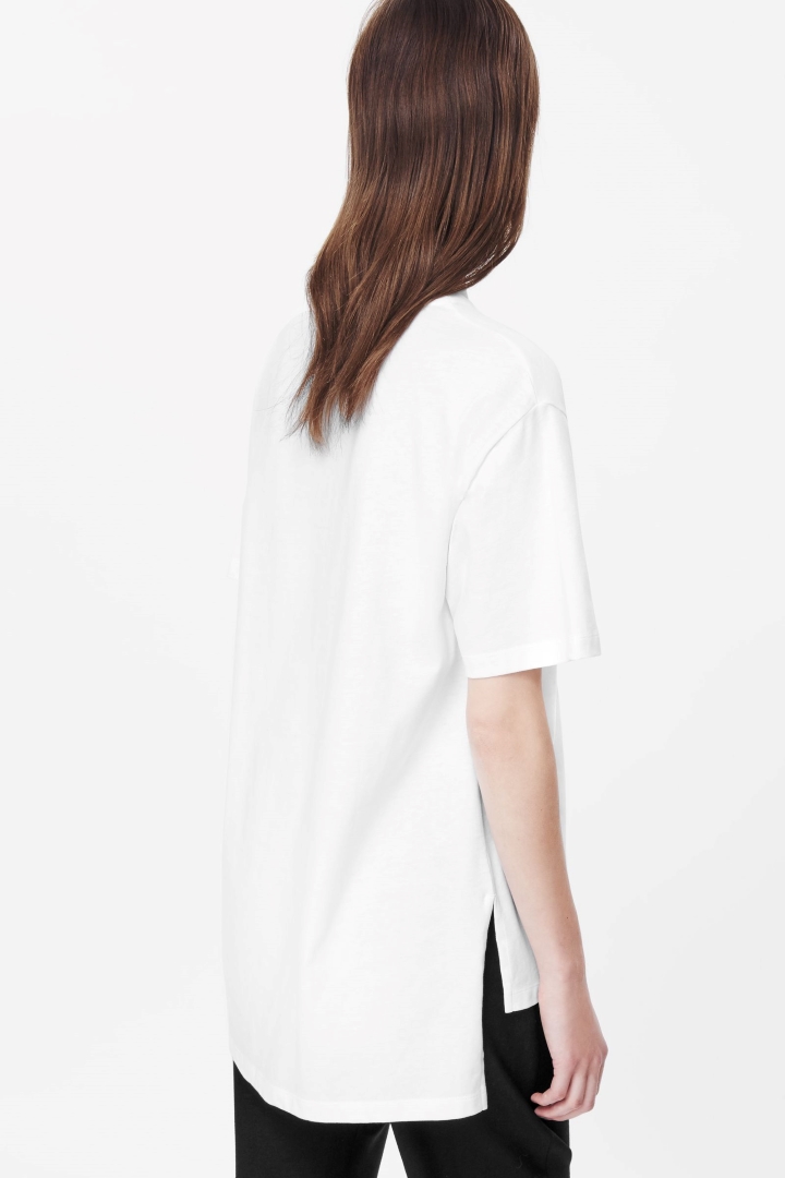 white-t-shirt