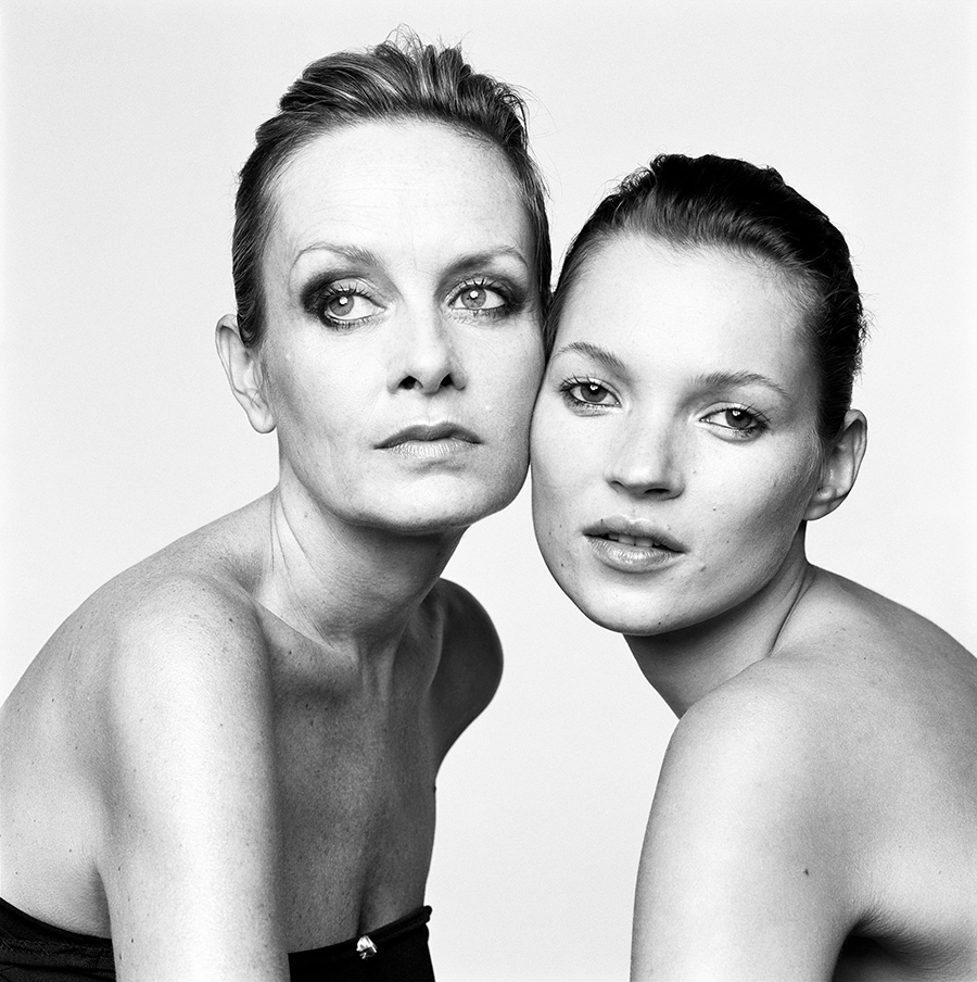 Twiggy-and-Kate-Moss-Lacombe