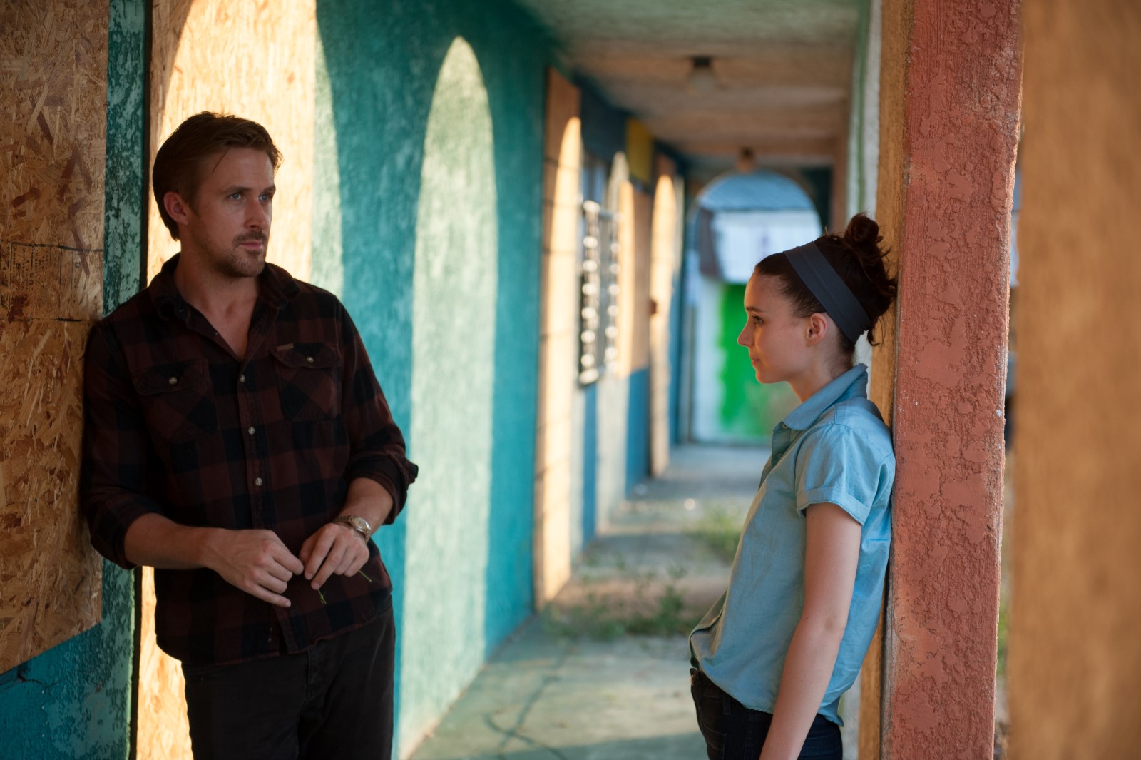 BV (Ryan Gosling) und Faye (Rooney Mara) auf einem Kurztrip in Mexiko